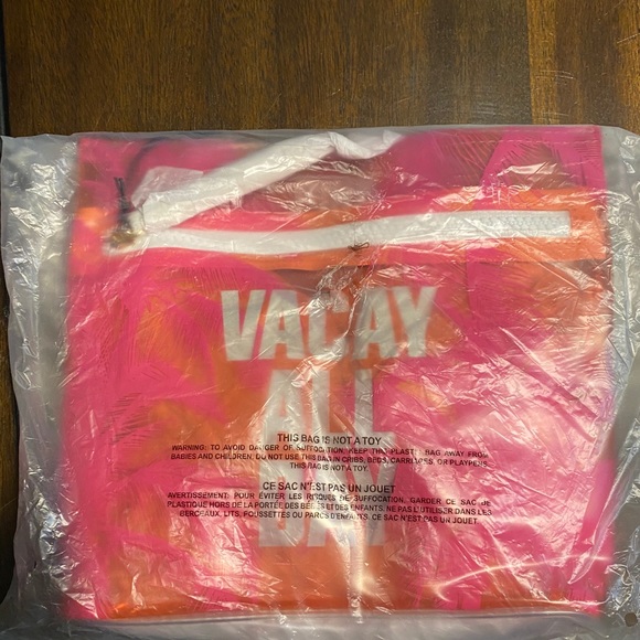 PINK Victoria Secret Cosmetic Bag - Picture 4 of 7